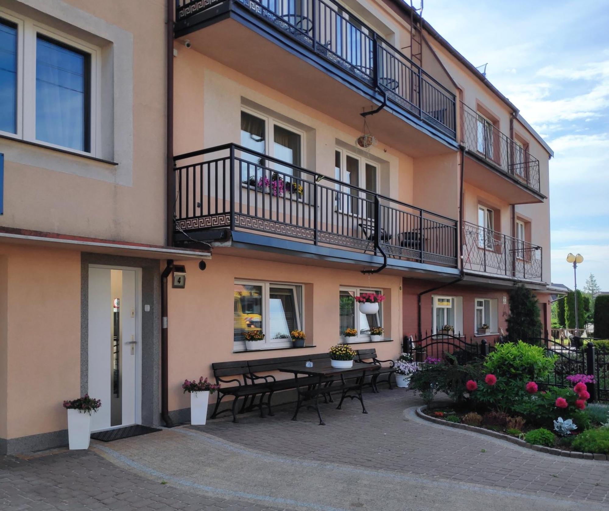 Pokoje Goscinne Moli Łeba Exterior foto